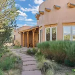 Roadrunner Retreat In Santa Fe Nm